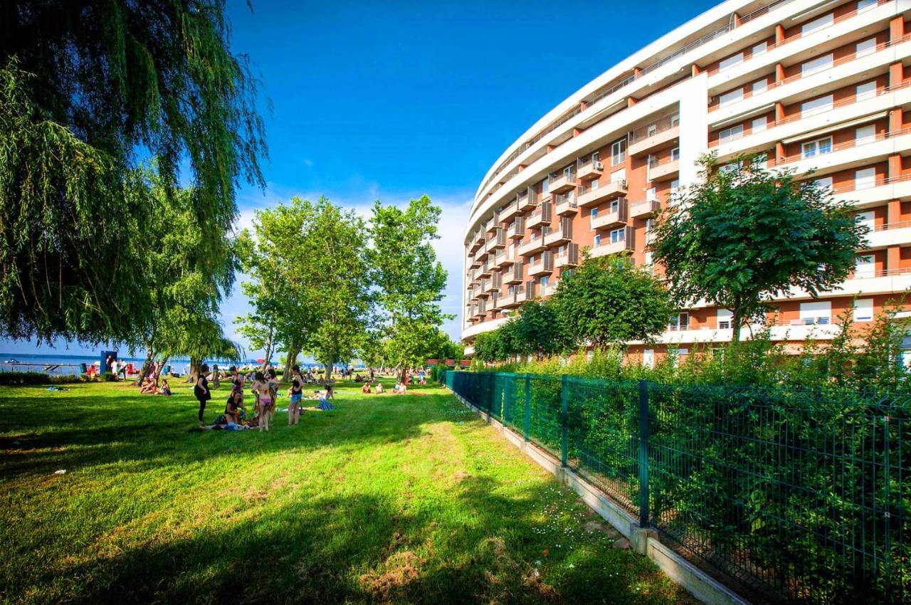 Club 218 Wellness Luxus Apartman Siófok Buitenkant foto