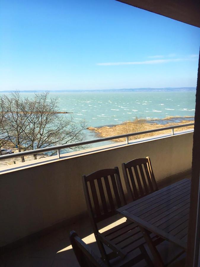 Club 218 Wellness Luxus Apartman Siófok Buitenkant foto