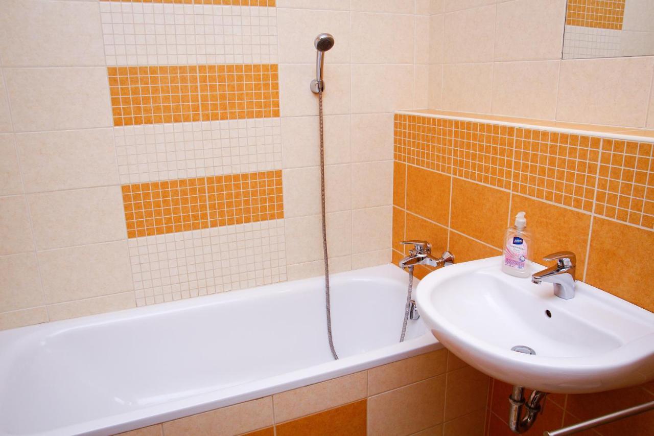 Club 218 Wellness Luxus Apartman Siófok Buitenkant foto