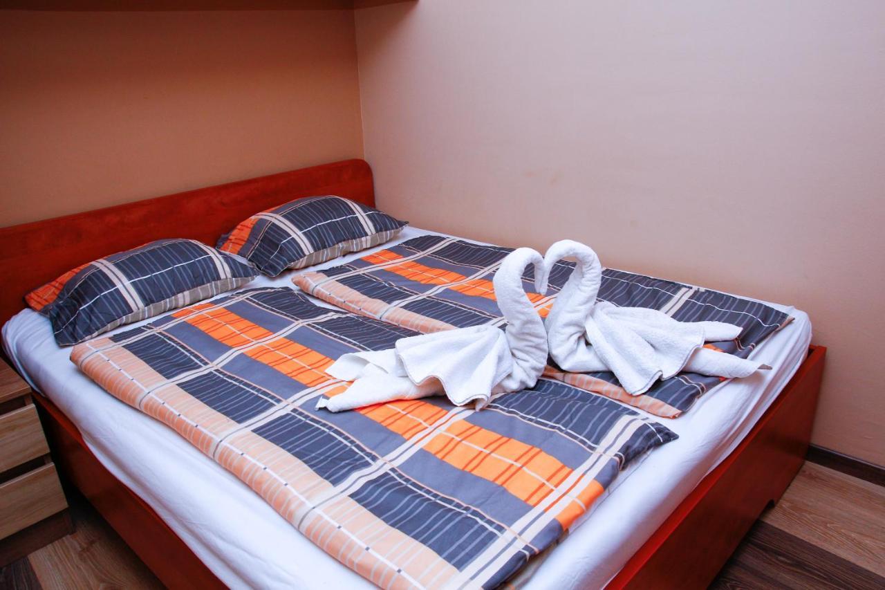 Club 218 Wellness Luxus Apartman Siófok Buitenkant foto