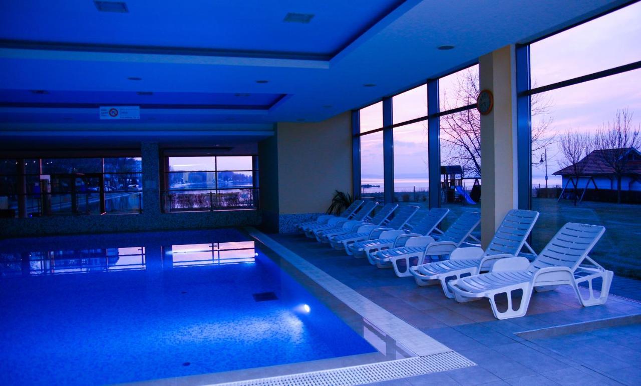 Club 218 Wellness Luxus Apartman Siófok Buitenkant foto