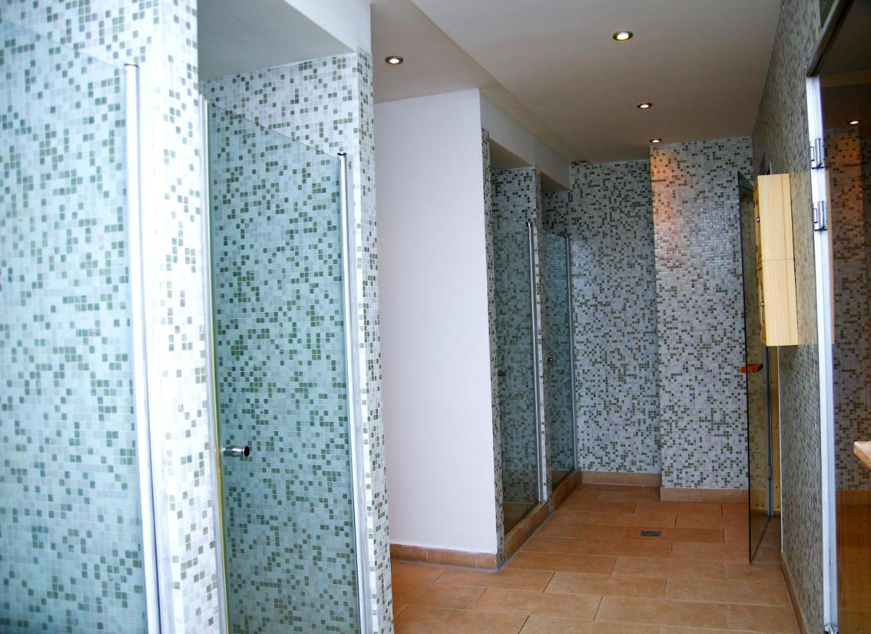 Club 218 Wellness Luxus Apartman Siófok Buitenkant foto