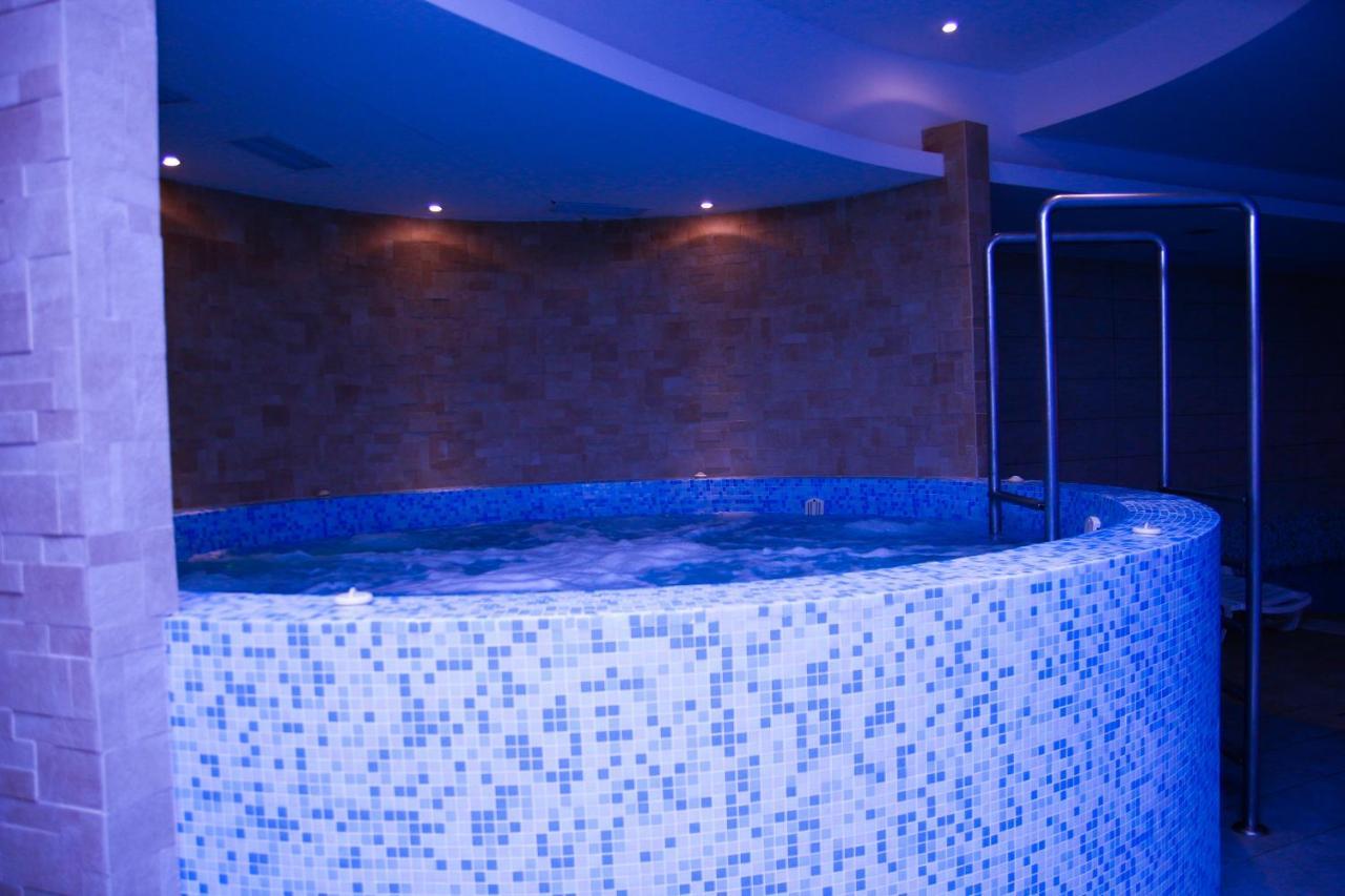 Club 218 Wellness Luxus Apartman Siófok Buitenkant foto