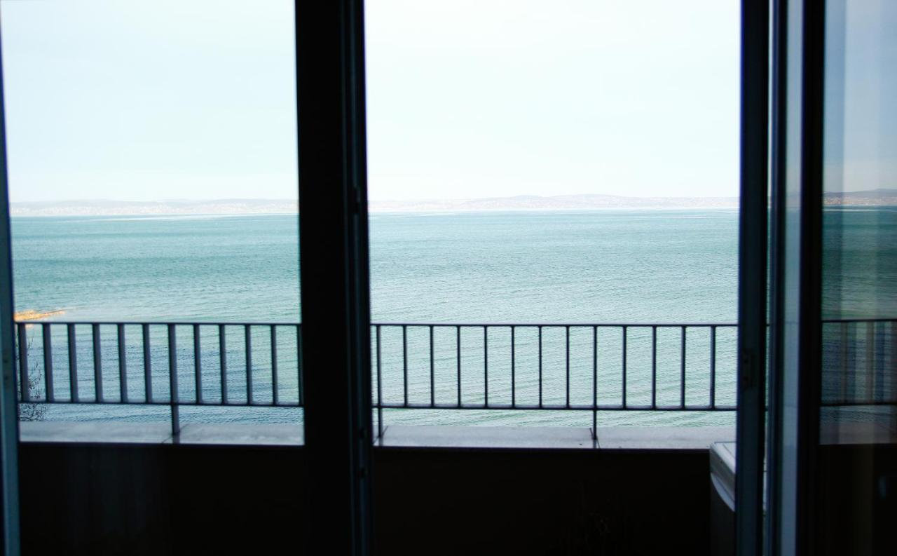 Club 218 Wellness Luxus Apartman Siófok Buitenkant foto
